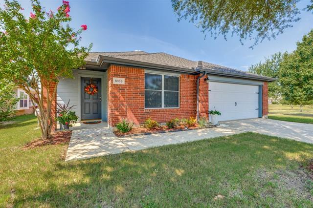 5108 Persimmon Ct in Fort Worth, TX - Foto de edificio