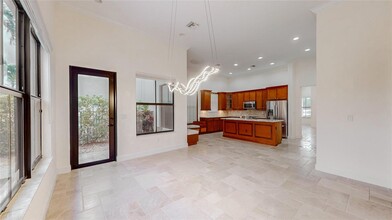4046 NW 85th Ave in Pembroke Pines, FL - Building Photo - Building Photo