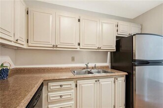 6223 Bay Club Dr in Fort Lauderdale, FL - Building Photo - Building Photo