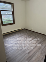 10 Cottage Row in Marinette, WI - Building Photo