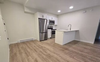 815 St Mary's Rd in Winnipeg, MB - Building Photo