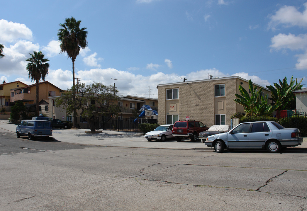 4048-4056 48th St in San Diego, CA - Building Photo