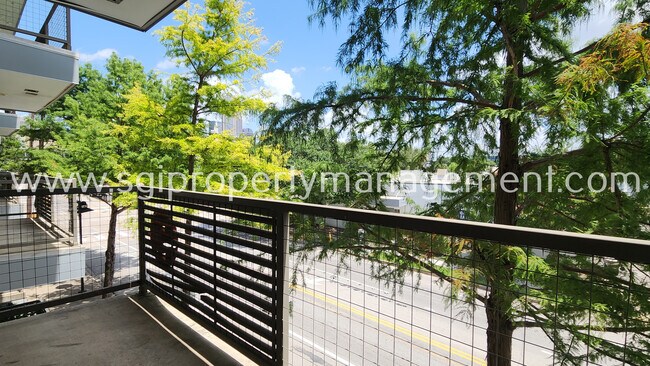 property at 1111 S Akard St