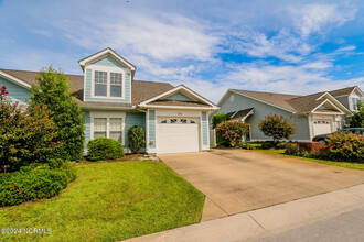 212 Diamond Cove in Newport, NC - Foto de edificio - Building Photo