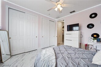 19396 La Serena Dr in Ft. Myers, FL - Foto de edificio - Building Photo