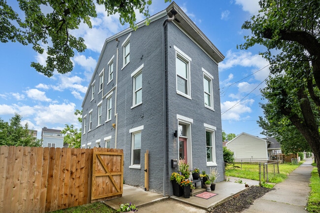 property at 519 E 17th St