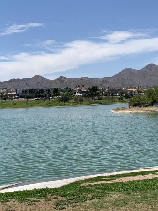 16807 E Gunsight Dr in Fountain Hills, AZ - Foto de edificio