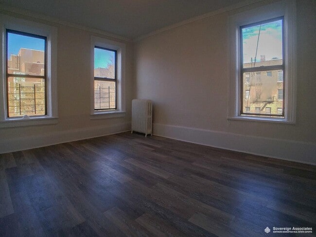 76 Vermilyea Ave in New York, NY - Building Photo - Building Photo