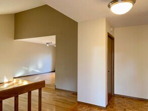 1990 NW 156th Ave in Beaverton, OR - Building Photo - Building Photo