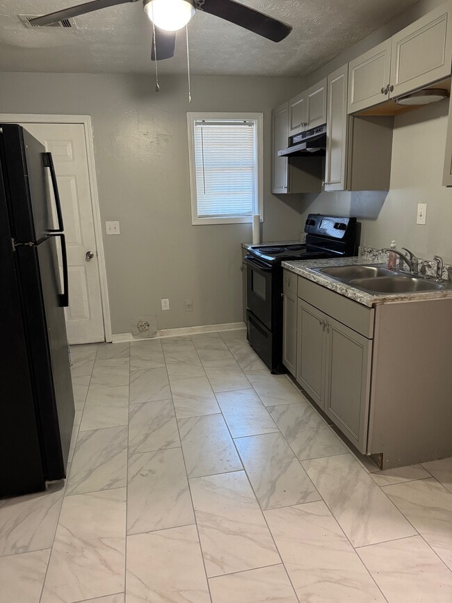 6486 Raymond Dr, Unit Flat Duplex