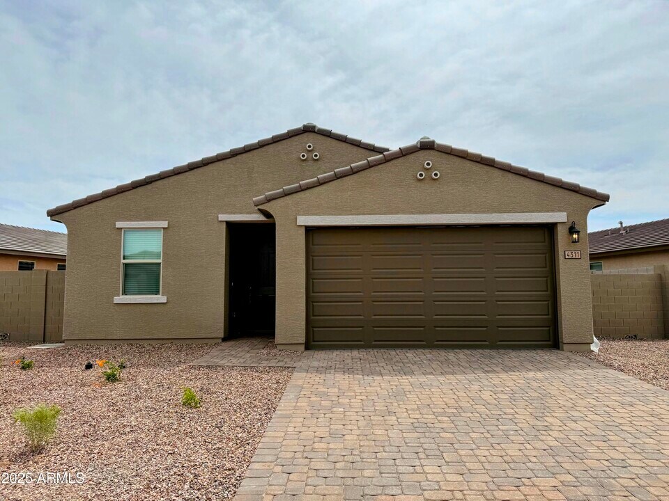 4311 W Jeanette Ln in San Tan Valley, AZ - Building Photo