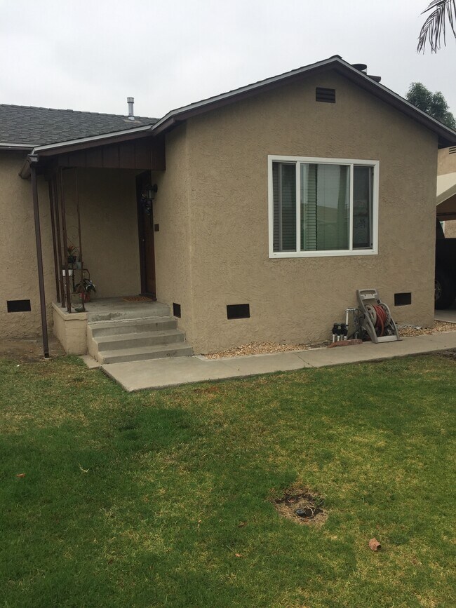 4800 Gaviota Ave in Long Beach, CA - Building Photo - Building Photo