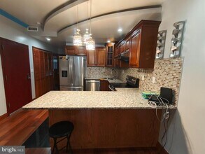 1106 Wallace St in Philadelphia, PA - Building Photo - Building Photo