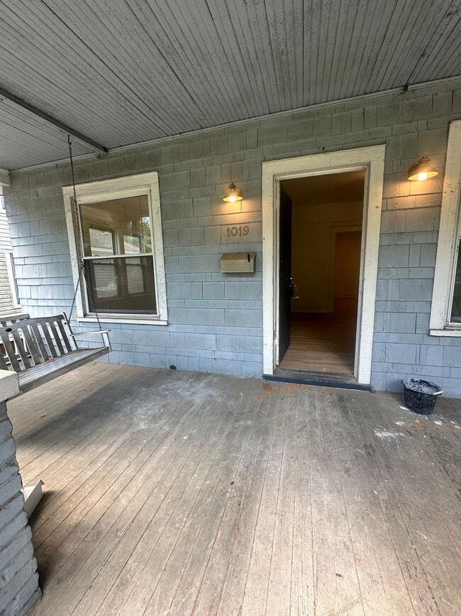 property at 1019 Rowland Ave