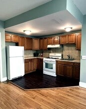 62 Pitman St in Fall River, MA - Building Photo - Building Photo