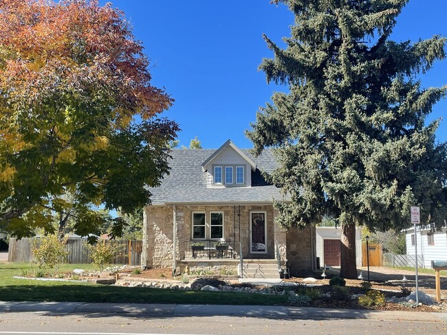 6399 S Windermere St