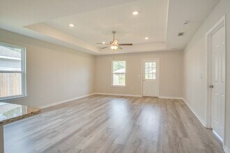 2888 N 24th Ave in Milton, FL - Building Photo - Building Photo