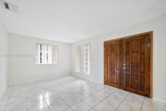 1413 SW 19th St in Miami, FL - Building Photo - Building Photo