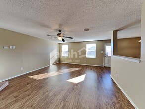 3071 Fallbrook Dr in Rockwall, TX - Building Photo - Building Photo