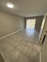1181 Bentley Rd in Leesburg, FL - Foto de edificio - Building Photo