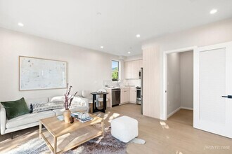 255 Gellert Dr in San Francisco, CA - Foto de edificio - Building Photo