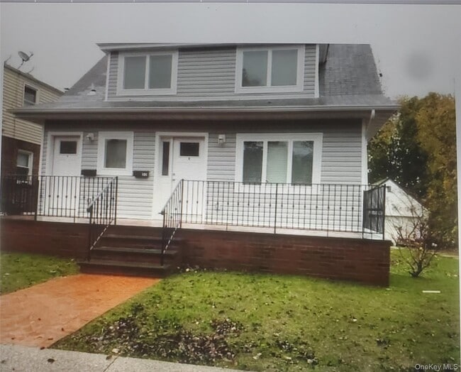 property at 55 Haven Ave