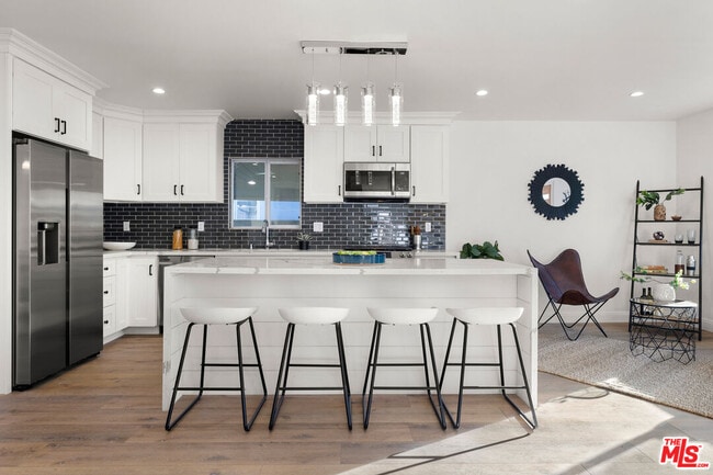5928 Tobias Ave in Los Angeles, CA - Building Photo - Building Photo