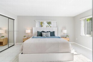 335 SW 20th St in Fort Lauderdale, FL - Building Photo
