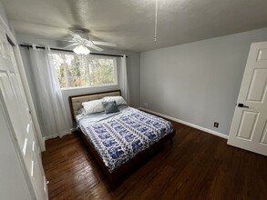 2133 Hawkins Ln in Eugene, OR - Building Photo - Building Photo