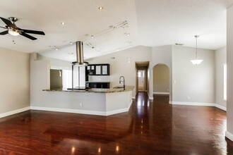 210 NW 207th Way in Pembroke Pines, FL - Building Photo - Building Photo