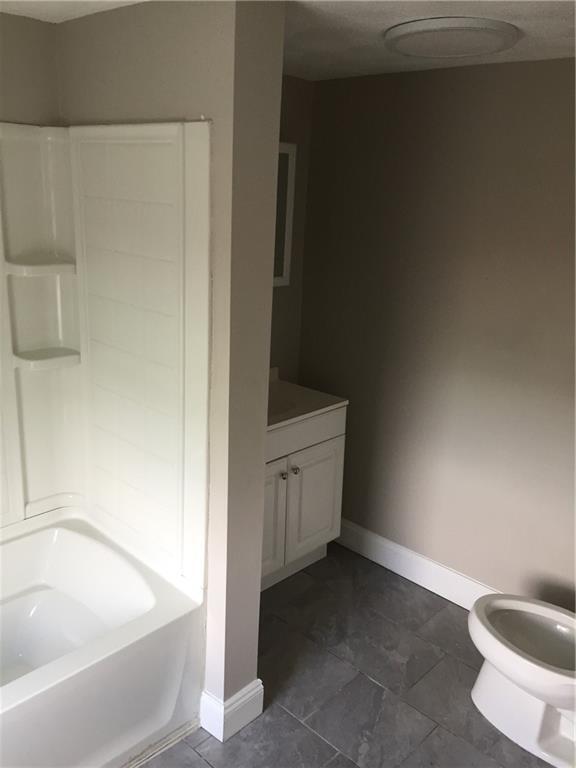 64 Lyon Ave in East Providence, RI - Building Photo - Building Photo