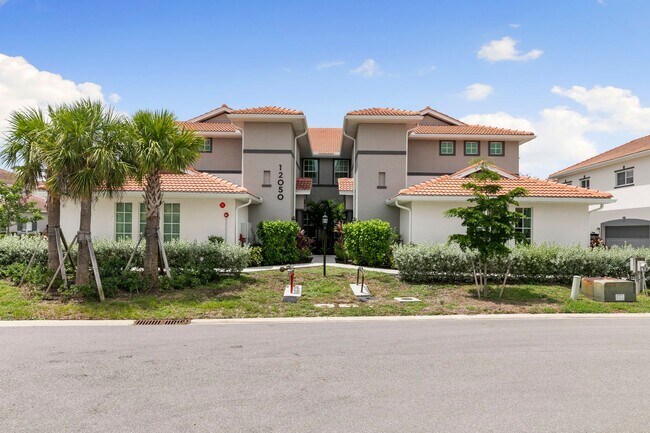 12050 Santaluz Dr in Ft. Myers, FL - Building Photo - Building Photo