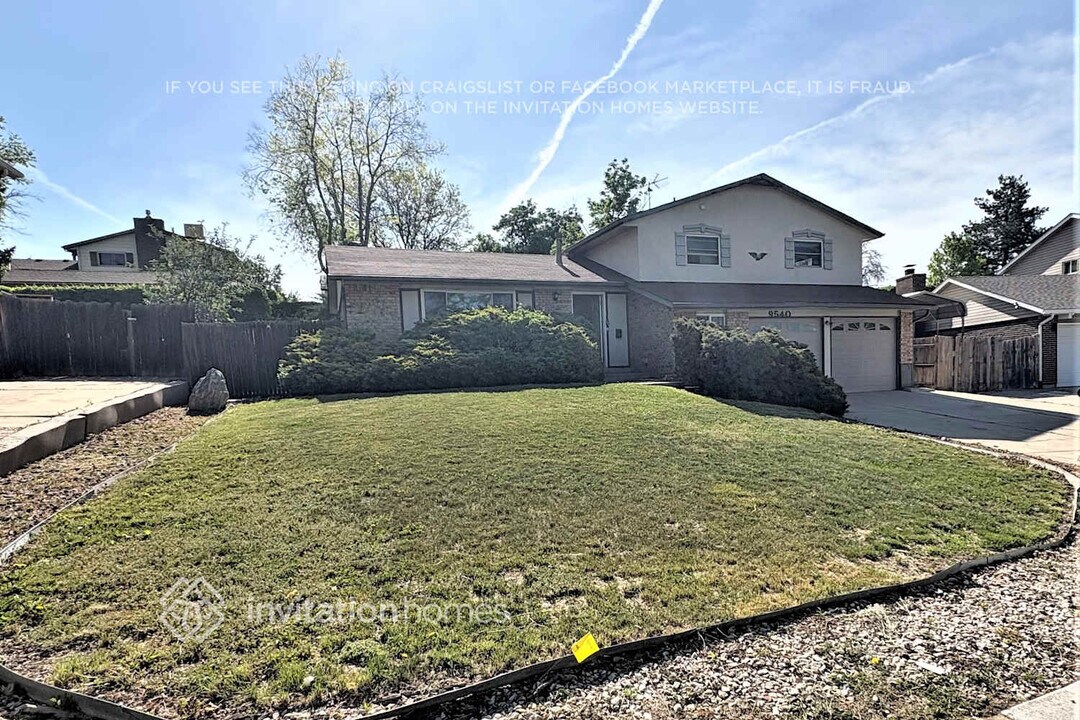 9540 Meade St in Westminster, CO - Building Photo