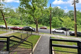2209 M St NE in Washington, DC - Building Photo - Building Photo