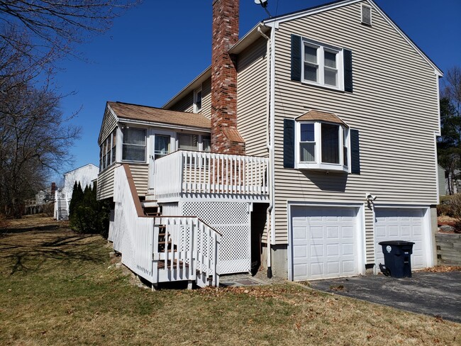 51 Macdonald Dr in Nashua, NH - Foto de edificio - Building Photo