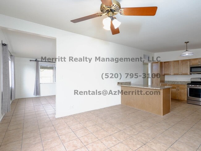 property at 2032 E Blacklidge Dr