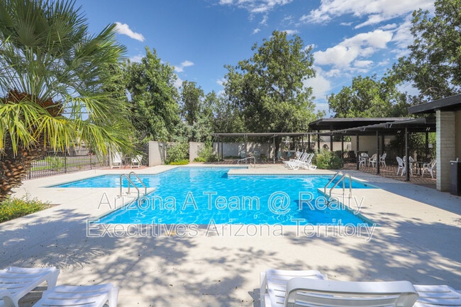 5701 E Glenn St in Tucson, AZ - Building Photo - Building Photo