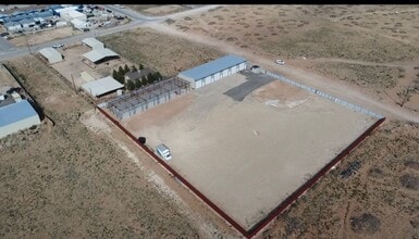 13710 Laura Ln in El Paso, TX - Building Photo - Building Photo