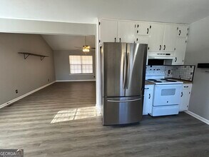 3544 Lakeview Dr in Gainesville, GA - Building Photo - Building Photo