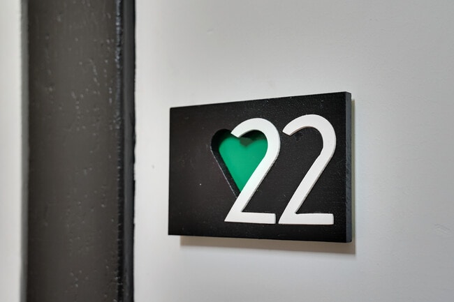 210 E Grace St in Richmond, VA - Foto de edificio - Building Photo