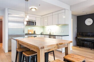 338 Spear St in San Francisco, CA - Building Photo - Building Photo