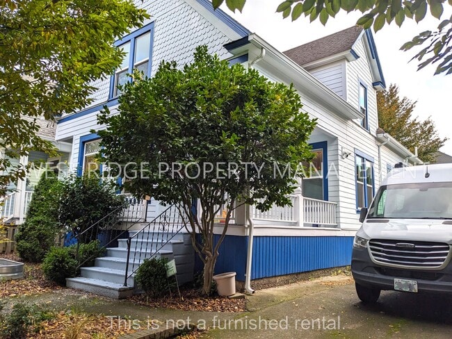 34 NE Ivy St in Portland, OR - Building Photo - Building Photo