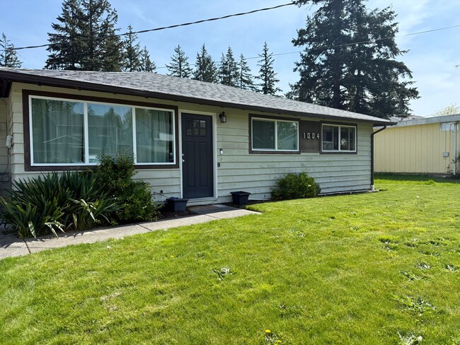 1004 165th Pl NE in Bellevue, WA - Building Photo - Building Photo
