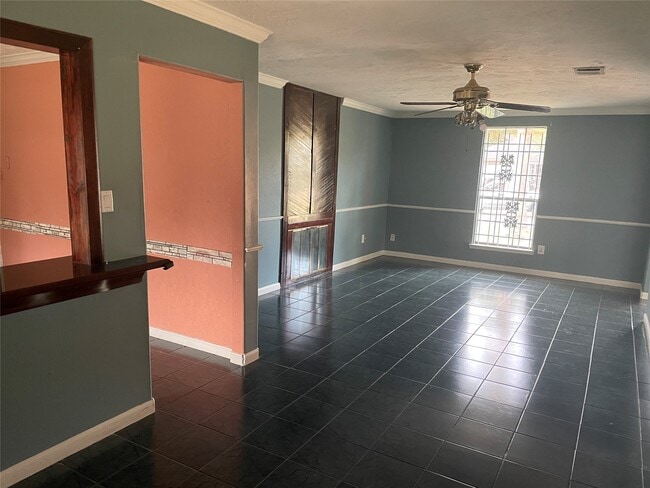 property at 10751 Corona Ln