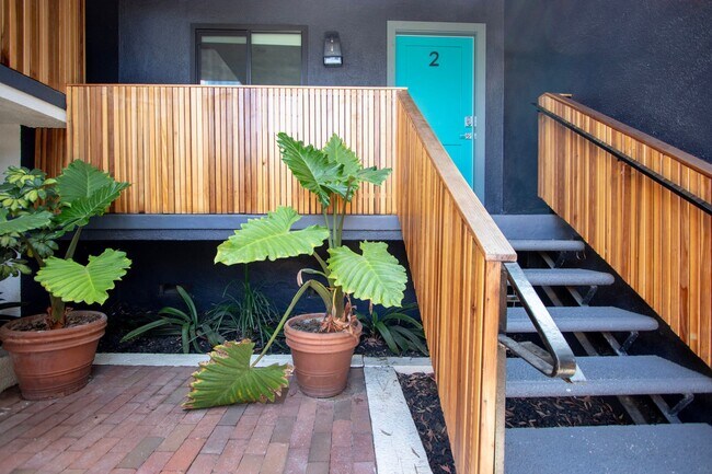 520 Pacific St in Santa Monica, CA - Foto de edificio - Building Photo