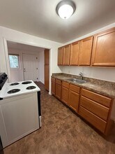 1483 E 250th St in Euclid, OH - Building Photo - Building Photo