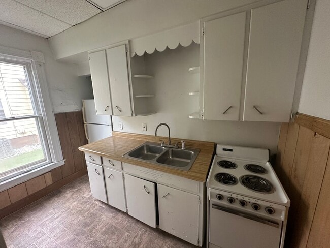 property at 622 Minor Ave