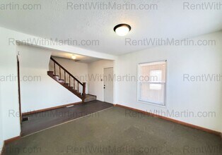 919 Oneida St in Waterloo, IA - Building Photo - Building Photo