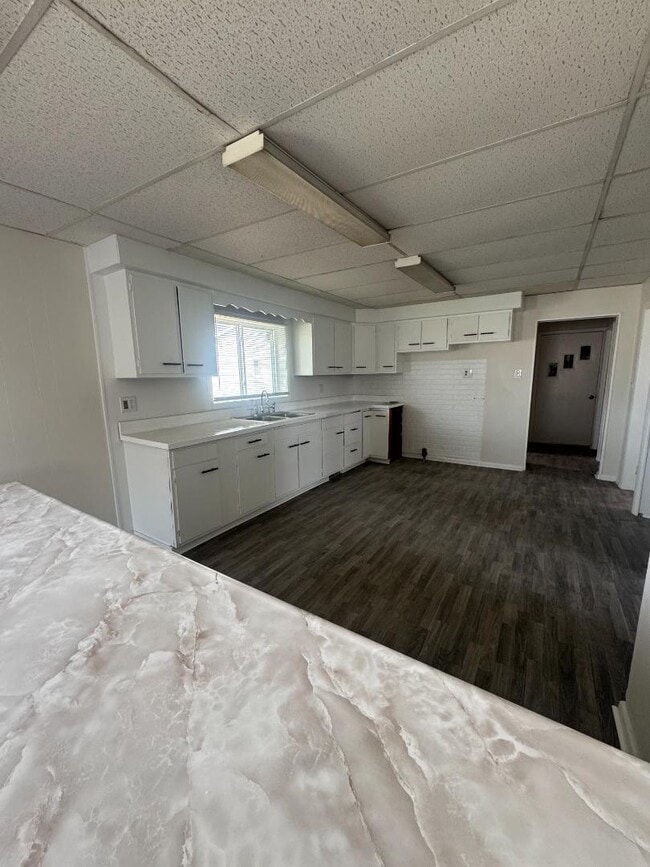 925 W Buffalo St in New Buffalo, MI - Building Photo - Building Photo