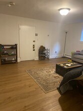 63 Selkirk Rd, Unit 2 in Boston, MA - Building Photo - Building Photo